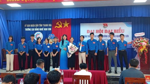 BCH khóa mới.jpg