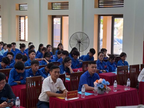 Hội trường.jpg