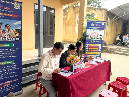 Nhà tuyển dụng.jpg