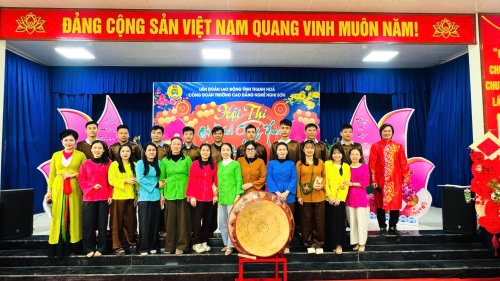 gen-h-to&agrave;n đội thi.jpg