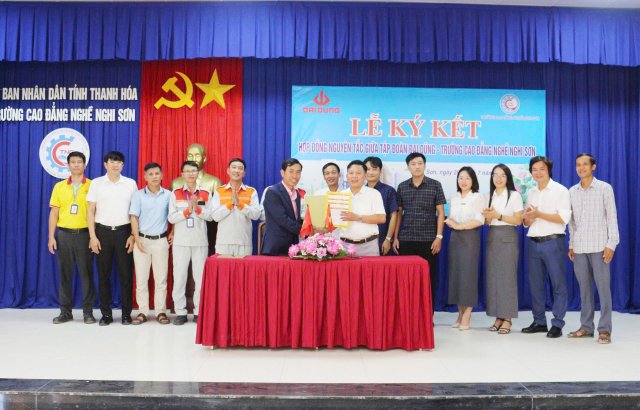 Lễ ký kết hợp đồng nguyên tắc giữa Tập đoàn Đại Dũng và Trường Cao đẳng nghề Nghi Sơn