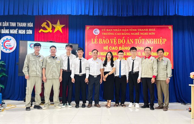 LỄ BẢO VỆ ĐỒ ÁN TỐT NGHIỆP SINH VIÊN CAO ĐẲNG NGHỀ 